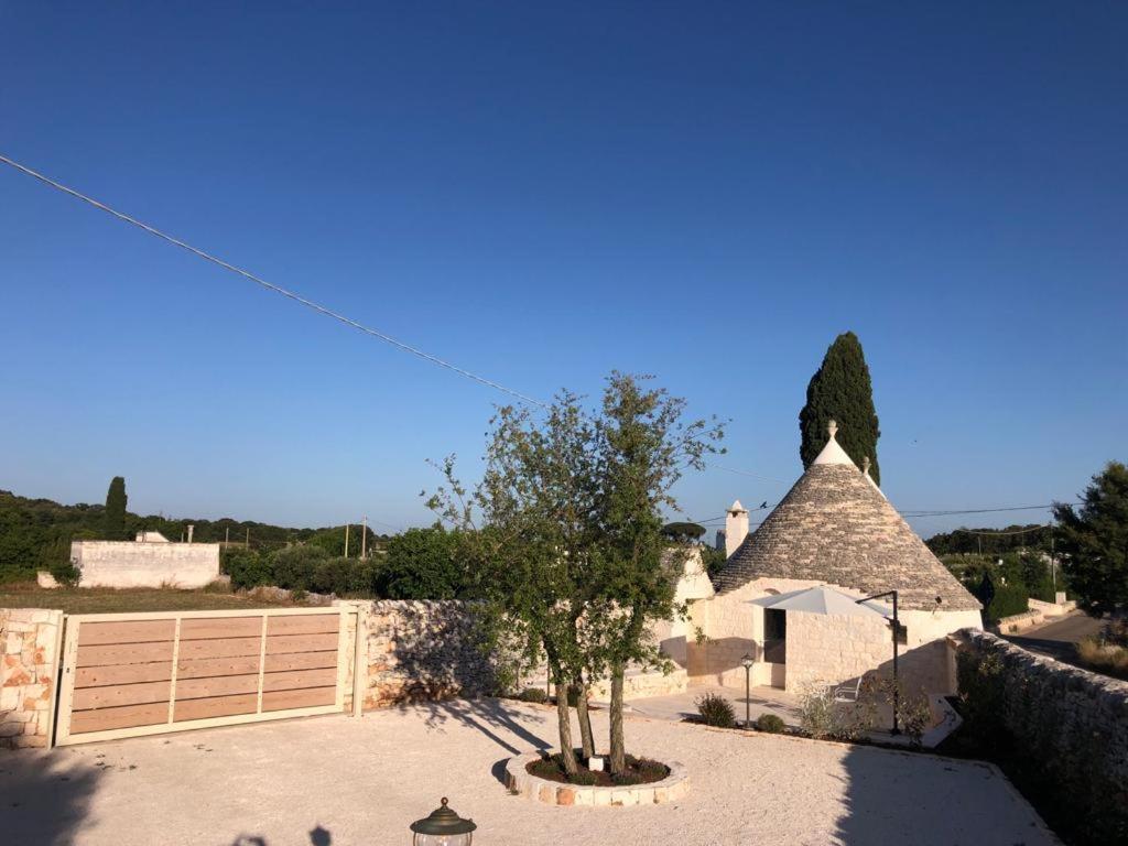 فيلا Trulli Le 2 Nicchie لوكوروتوندو المظهر الخارجي الصورة